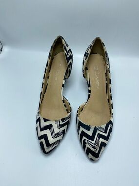 Black & White Zigzag Pointed D'Orsay Heels